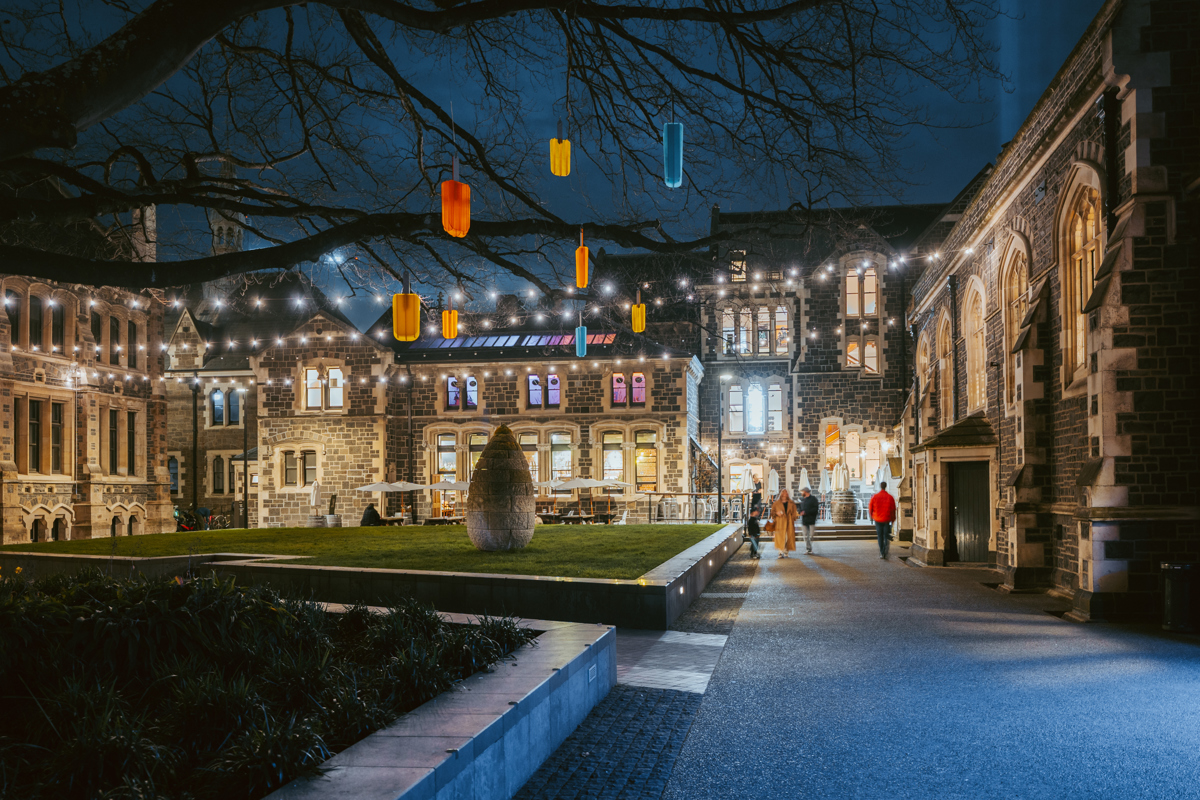 846263-the-arts-centre-at-night.jpg