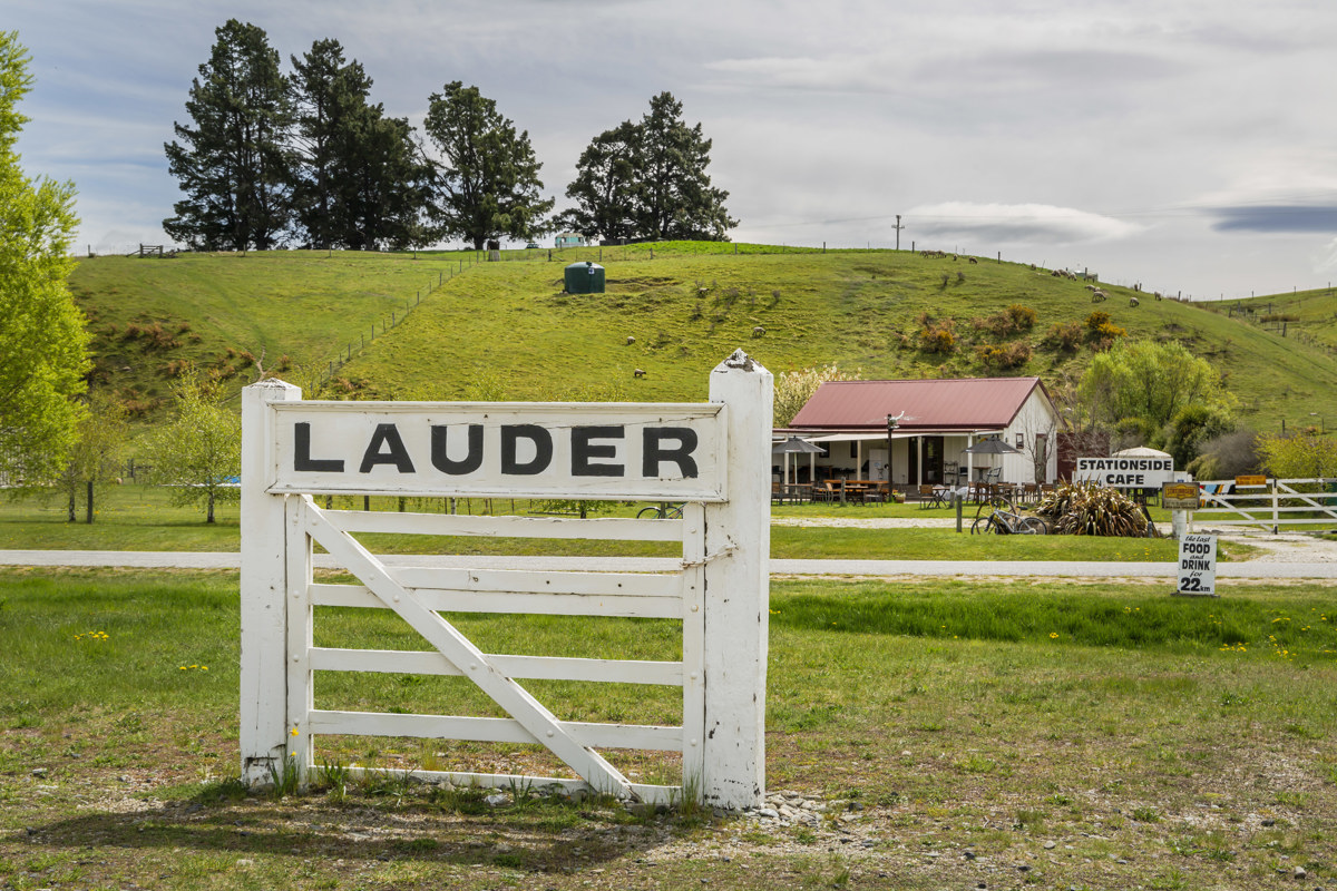 412657 Lauder Sign Credit Geoff Marks 2